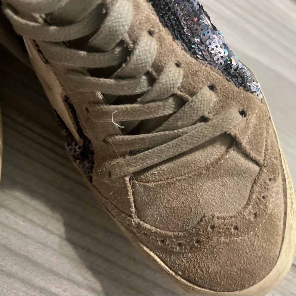 Golden Goose - Picture 3 of 9
